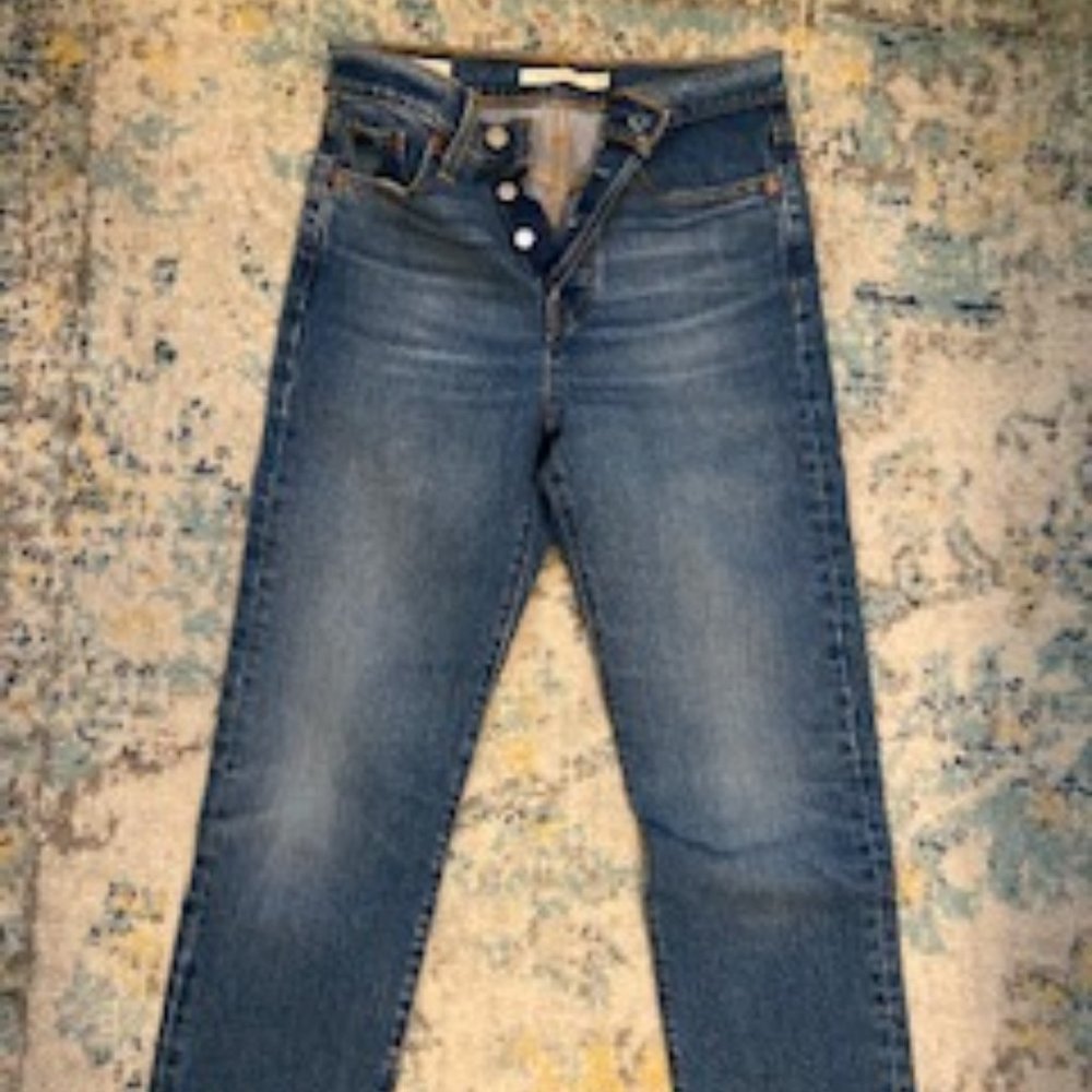 Levis Wedgie Straight Jeans